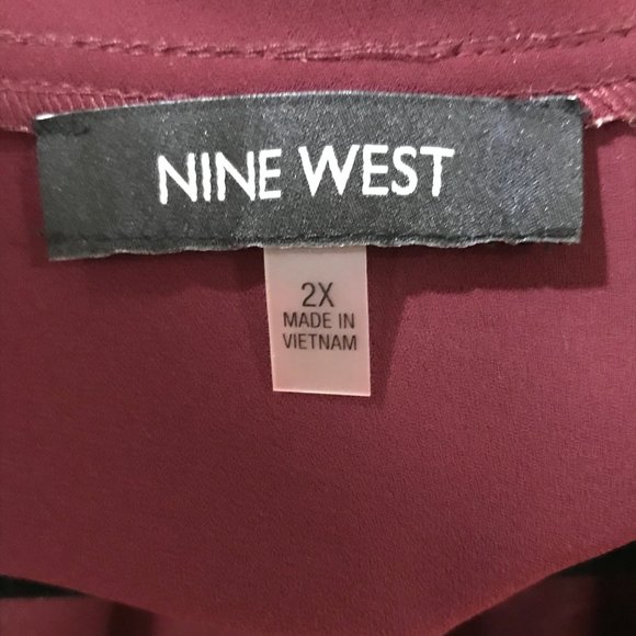 Nine West Women's Buttoned Down Blouse( 2 Pockets) - Picture 3 of 4